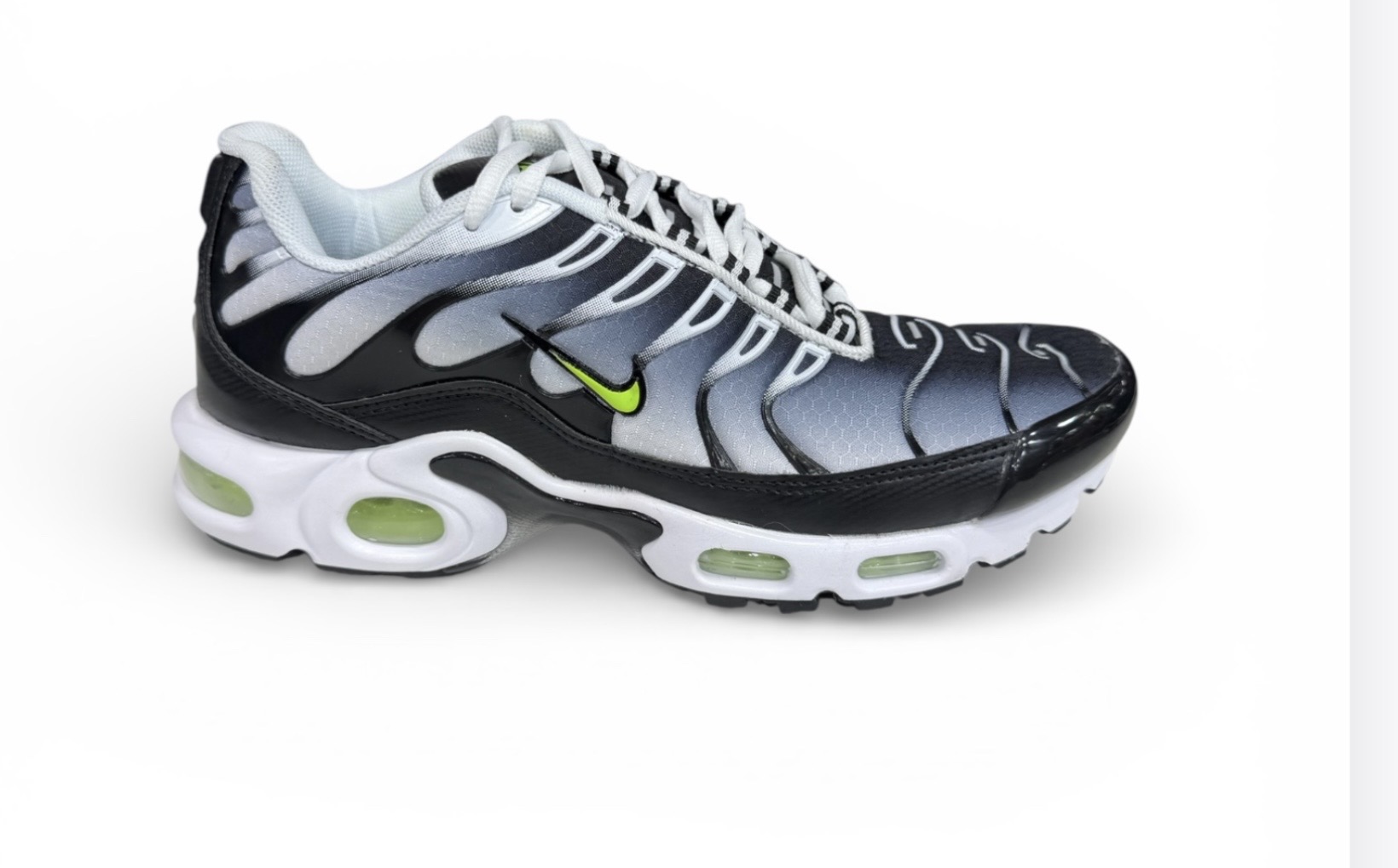 NIKE TN IMPORTADO ( GELO VERDE)